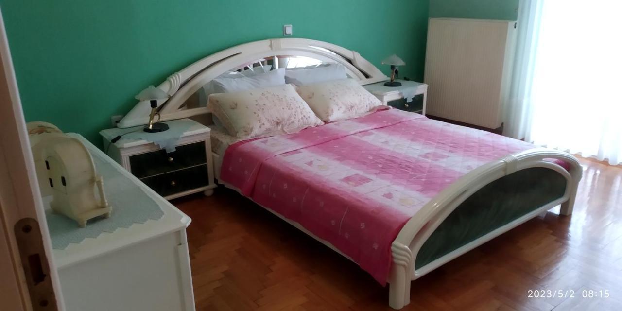 Apartment Toula